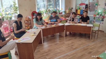 Первый шаг к детству в саду Первый шаг к детству в саду.