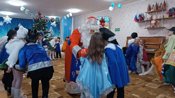 Новогодняя сказка в группе "Почемучки" Новогодняя сказка в группе "Почемучки".