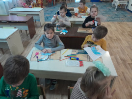 Рождество в группе "Почемучки" Рождество в группе "Почемучки".