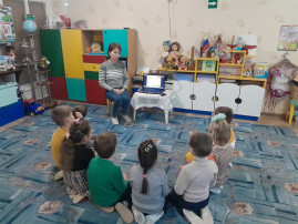Рождество в группе "Почемучки" Рождество в группе "Почемучки".