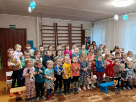 К нам приехал кукольный театр К нам приехал кукольный театр.