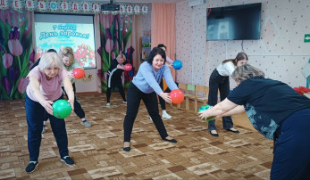 Зарядка для сотрудников «Будь здоров!» Зарядка для сотрудников «Будь здоров!».
