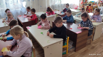 День Космонавтики, группа "Почемучки" День Космонавтики, группа "Почемучки".